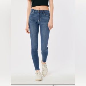 Hollister high rise skinny Jean